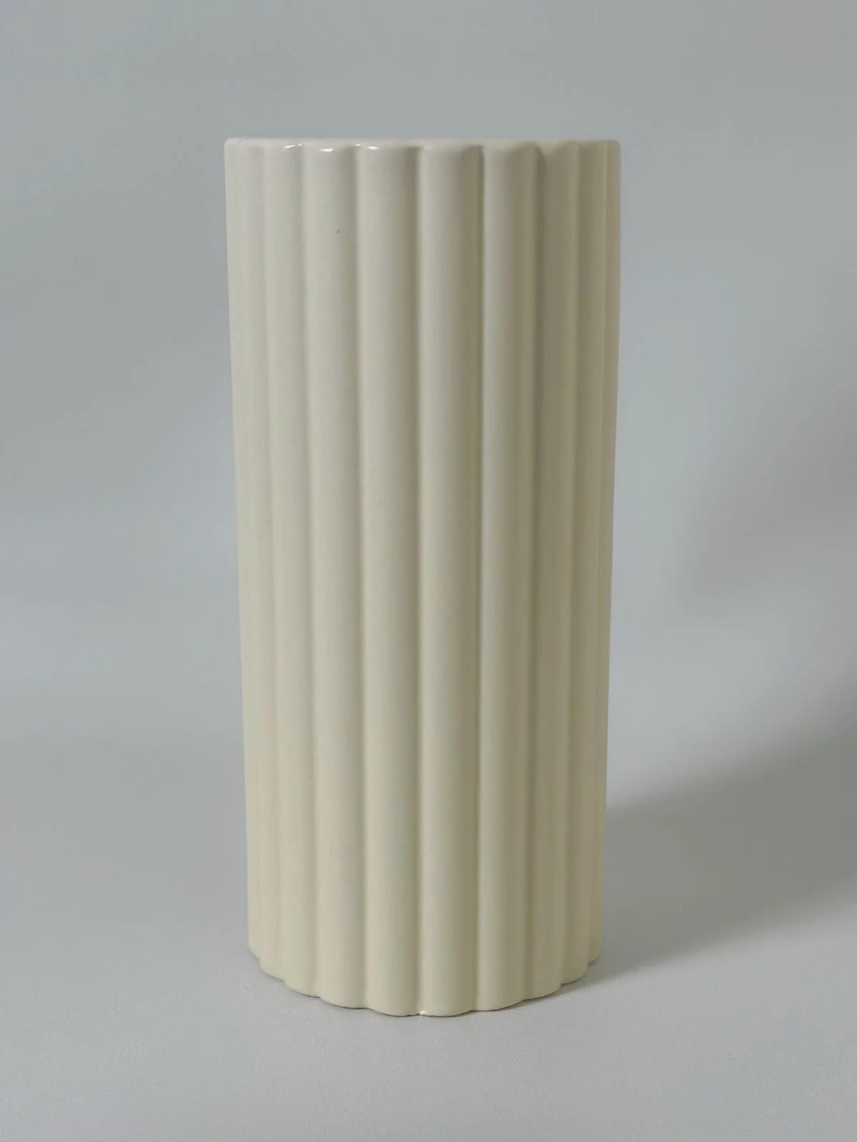 Beige Ribbed Vase - Image 2